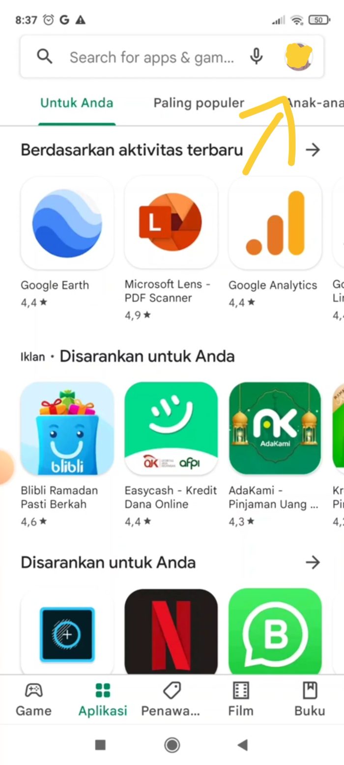 Buka aplikasi Google Play dan pilih menu profil  