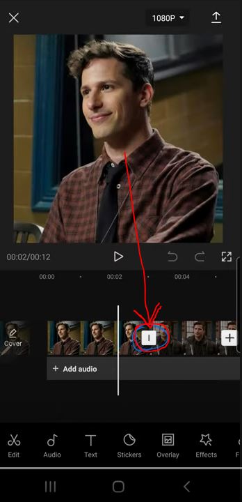 press the square button between 2 videos